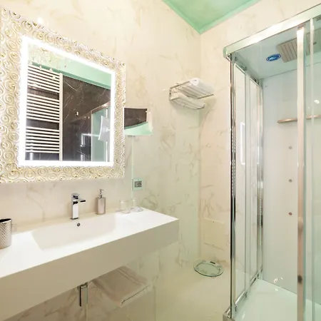 Leucosya Luxury Salerno