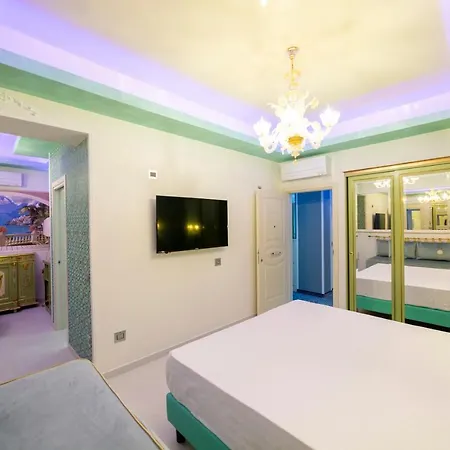 Leucosya Luxury 4* Salerno