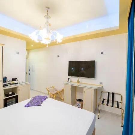 Leucosya Luxury 4* Salerno