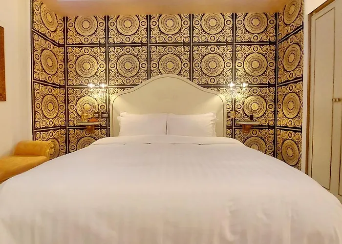 ゲストハウス Leucosya Luxury 4*