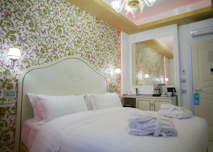 Leucosya Luxury ゲストハウス サレルノ